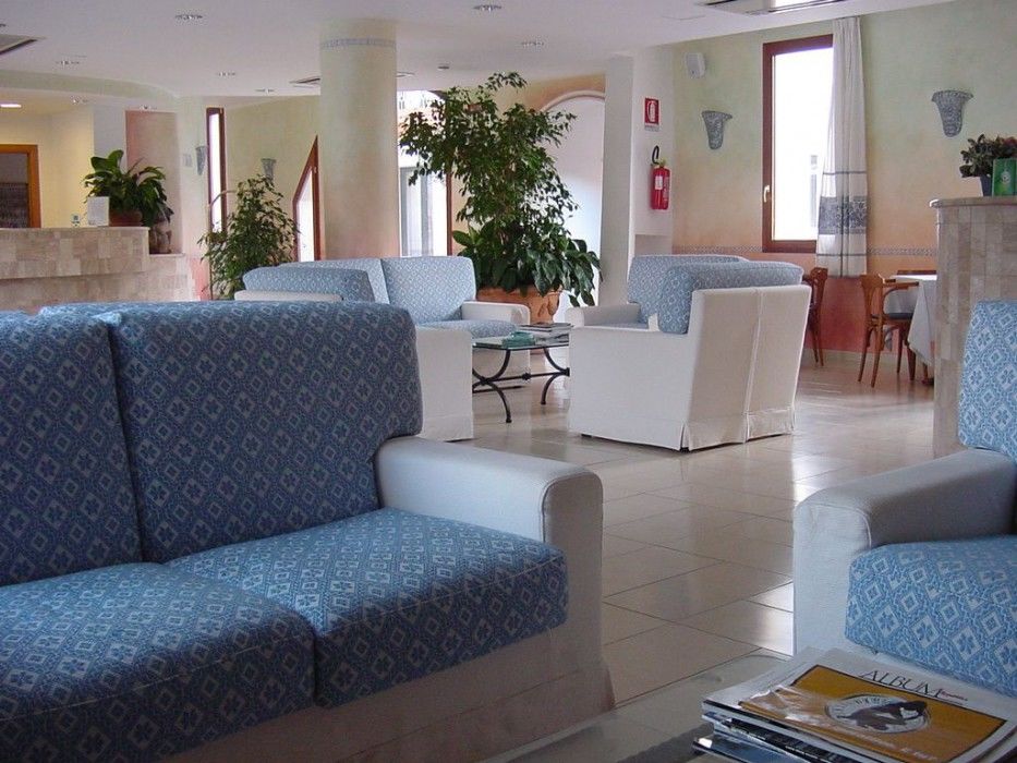 Hotel Del Porto Cannigione Bagian luar foto